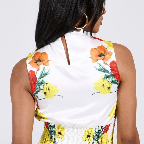 AKIRA MIND MY OWN FLORAL SATIN BLOUSE Size MM - Picture 4 of 4